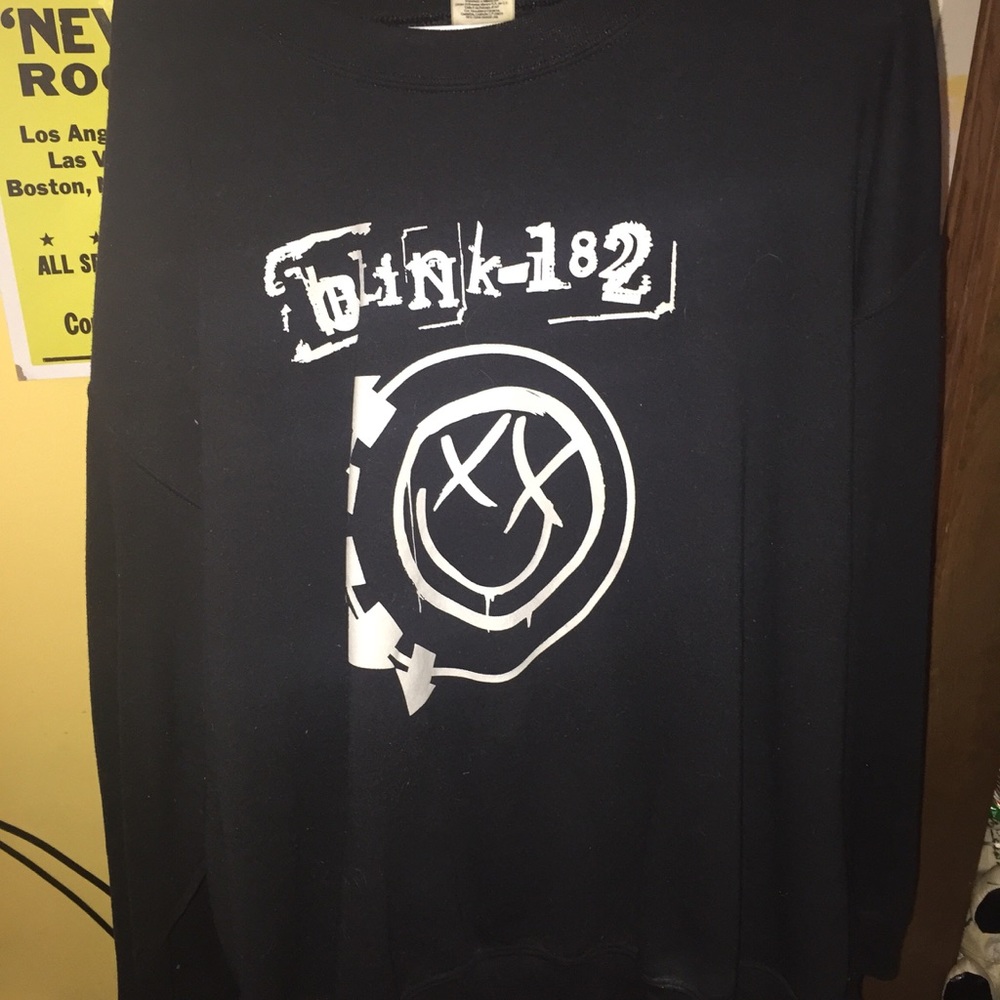 Blink 182 oversized sweater